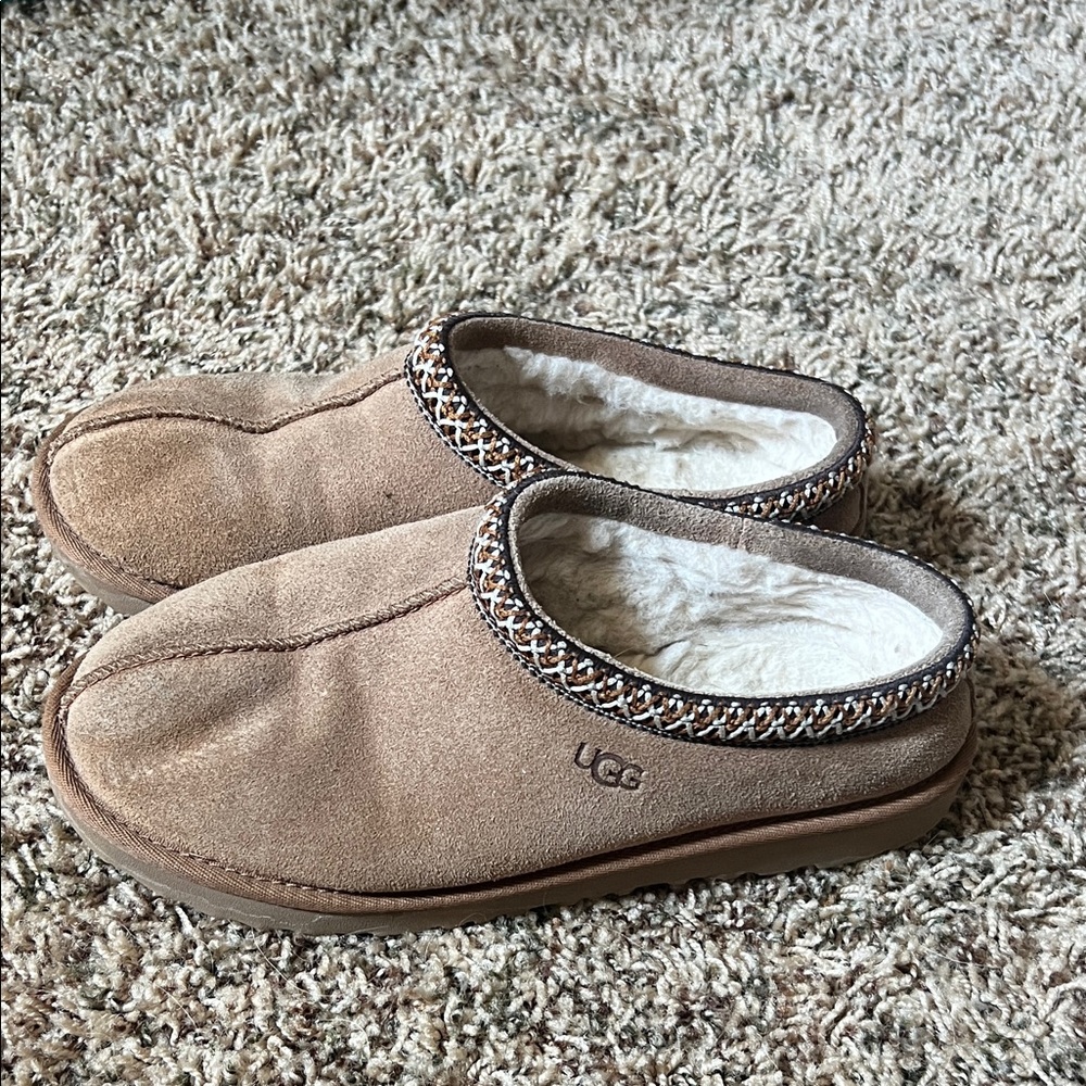 UGG Women's Tan Suede Slippers